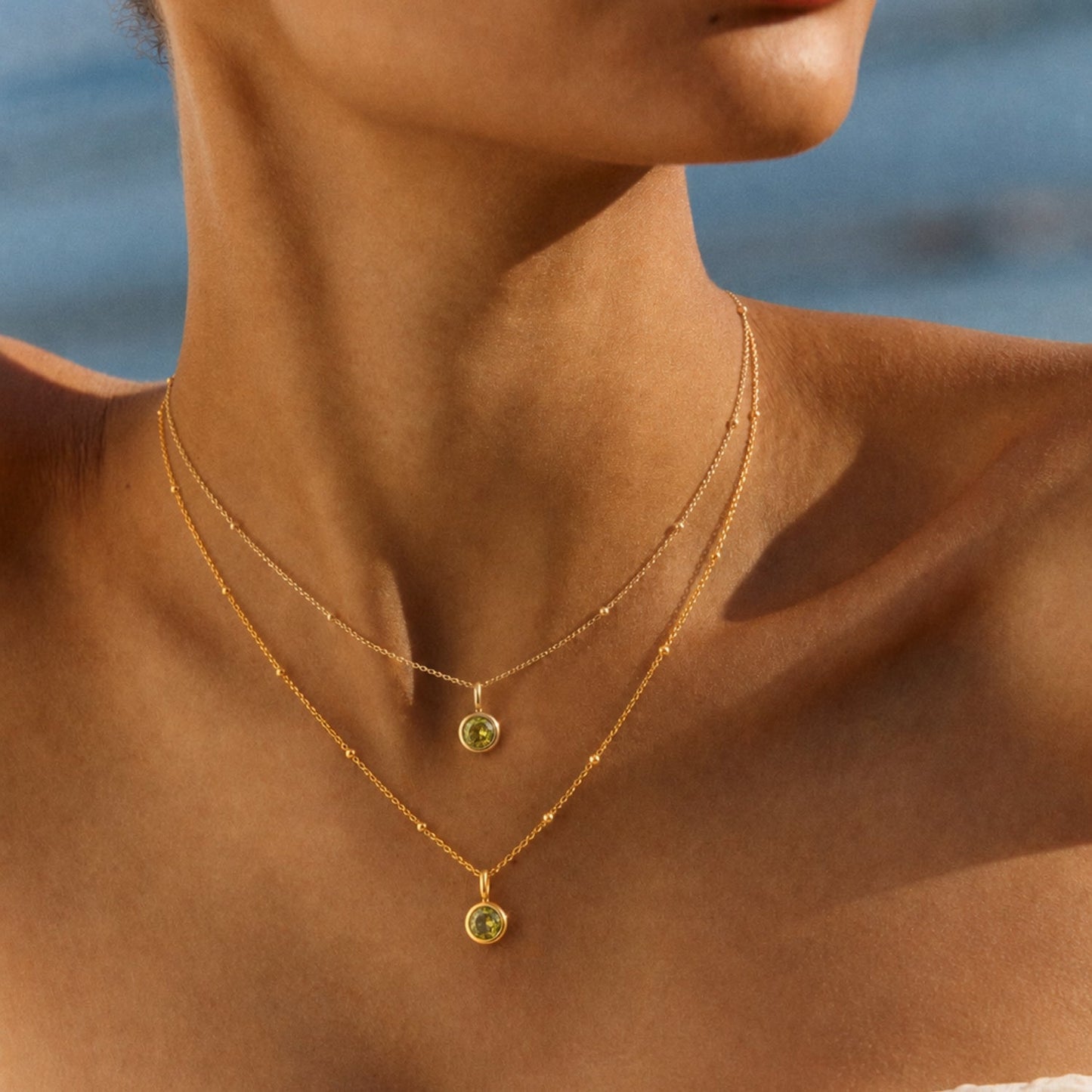 Collar con piedra de nacimiento
