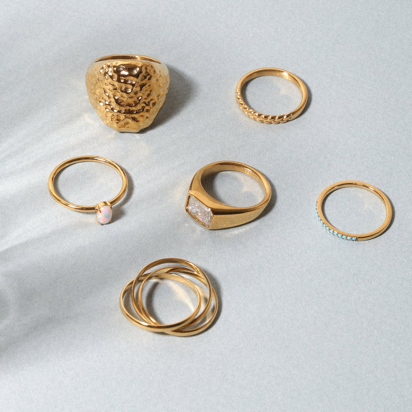 Anillo fino de turquesa