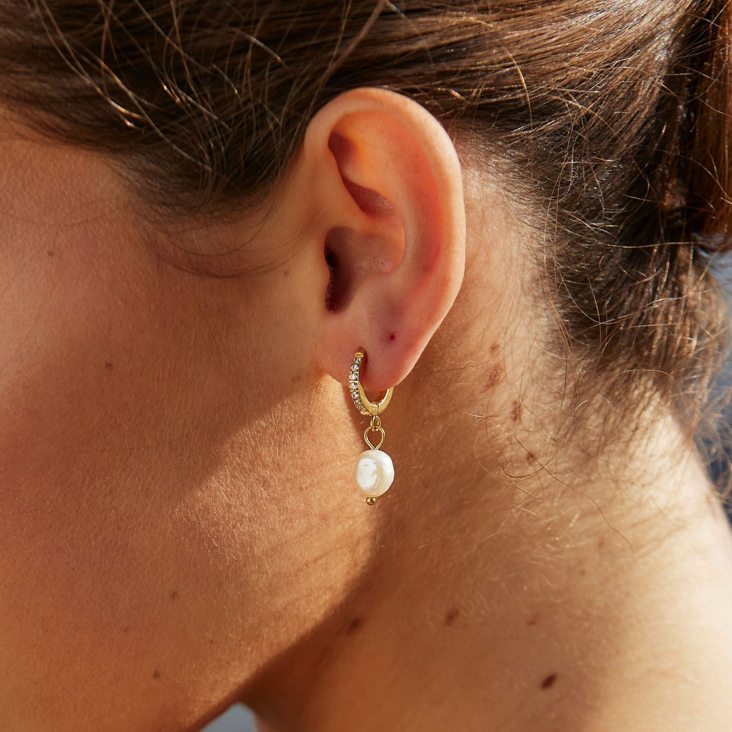 Pendientes de aro con perlas de agua dulce