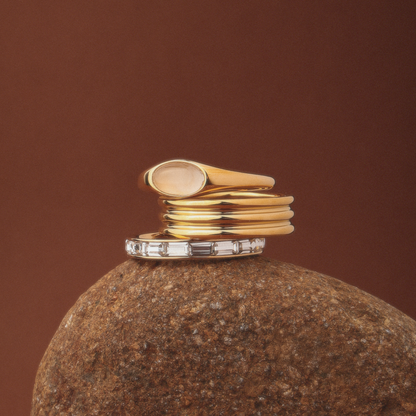 Anillo de piedra lunar